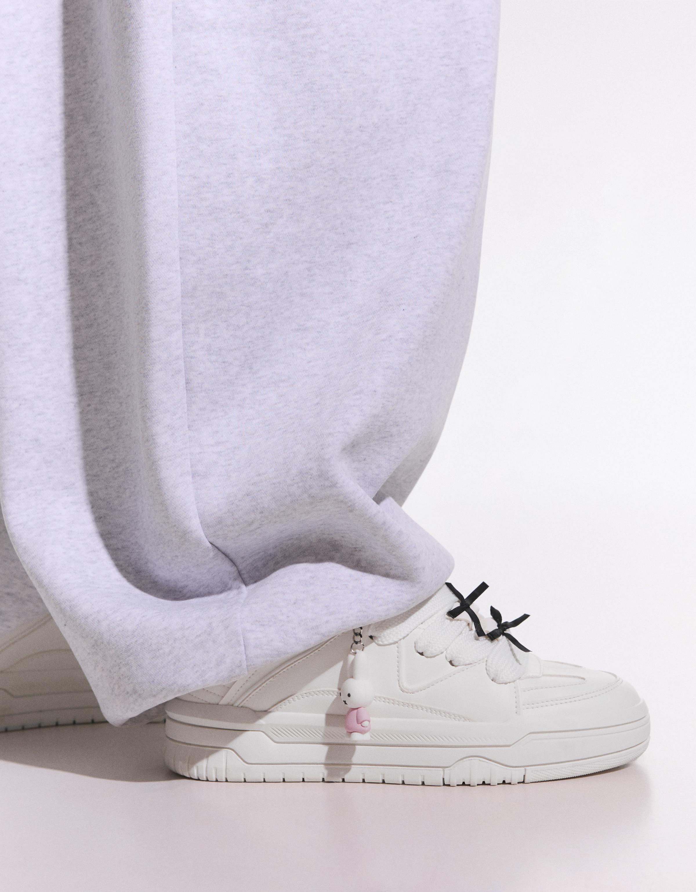 Miffy skate shoes — WHITE