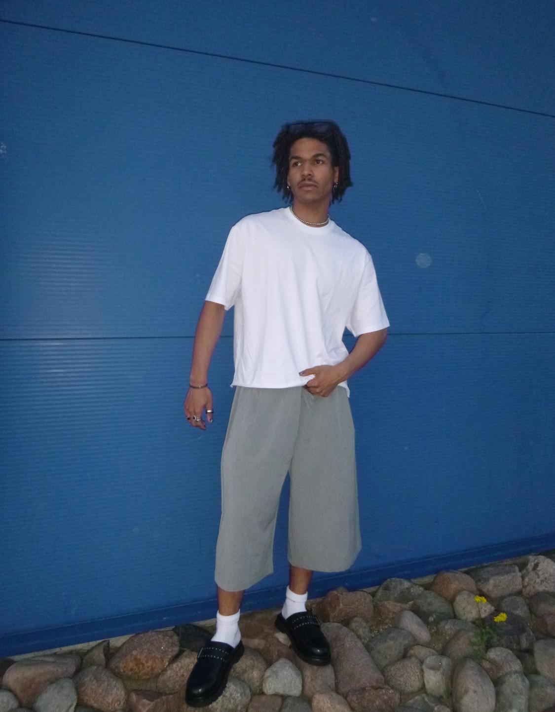 Baggy tailored jogger Bermuda shorts