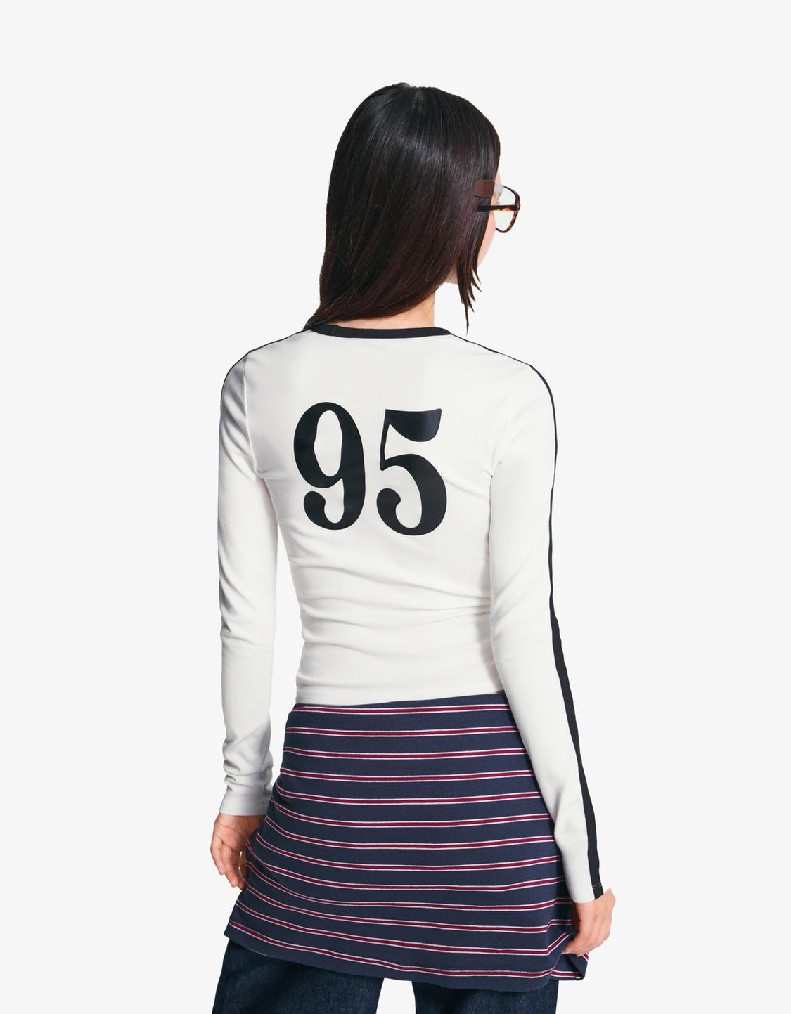 Printed long sleeve T-shirt