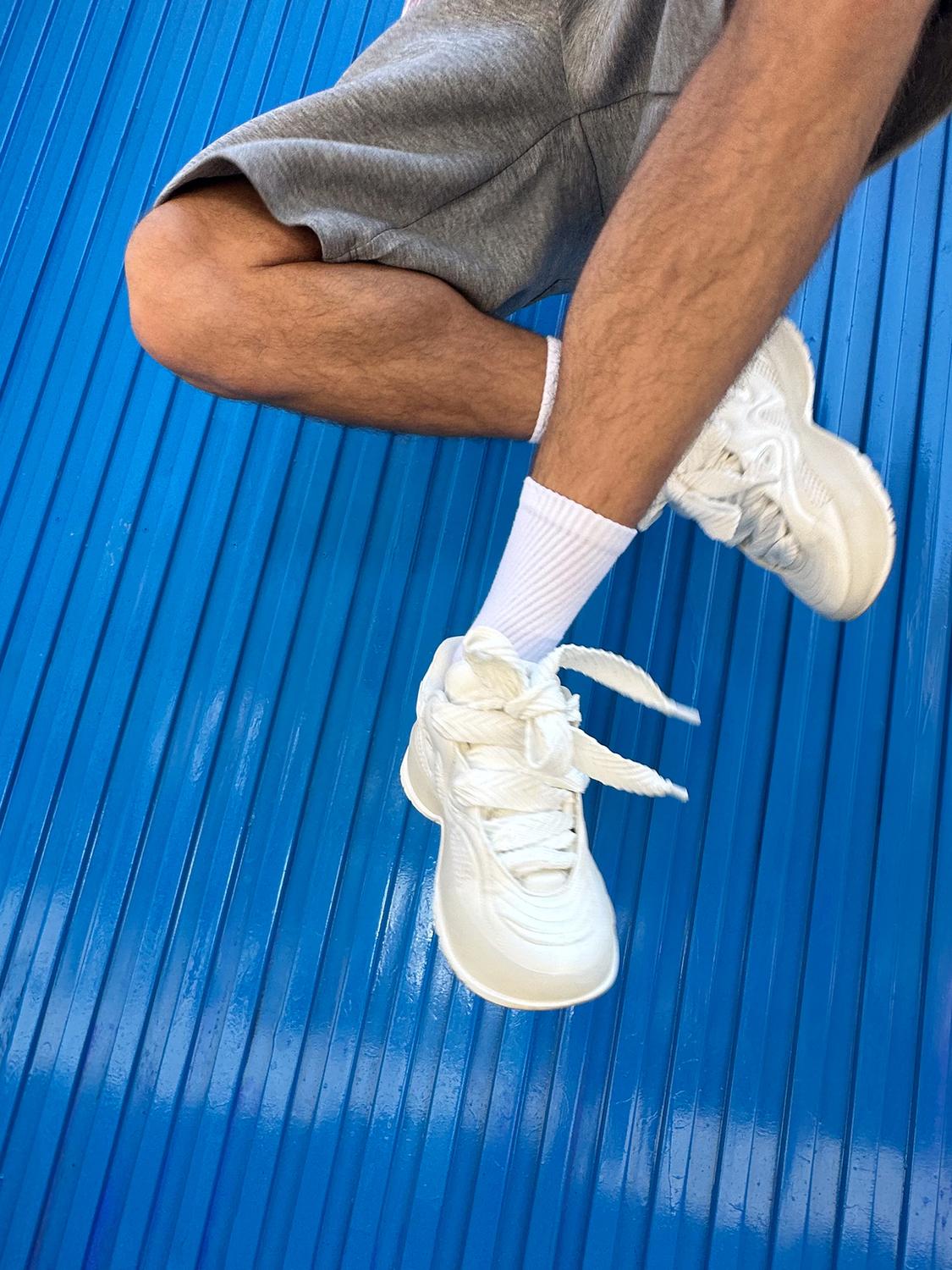 Skate trainers out of core