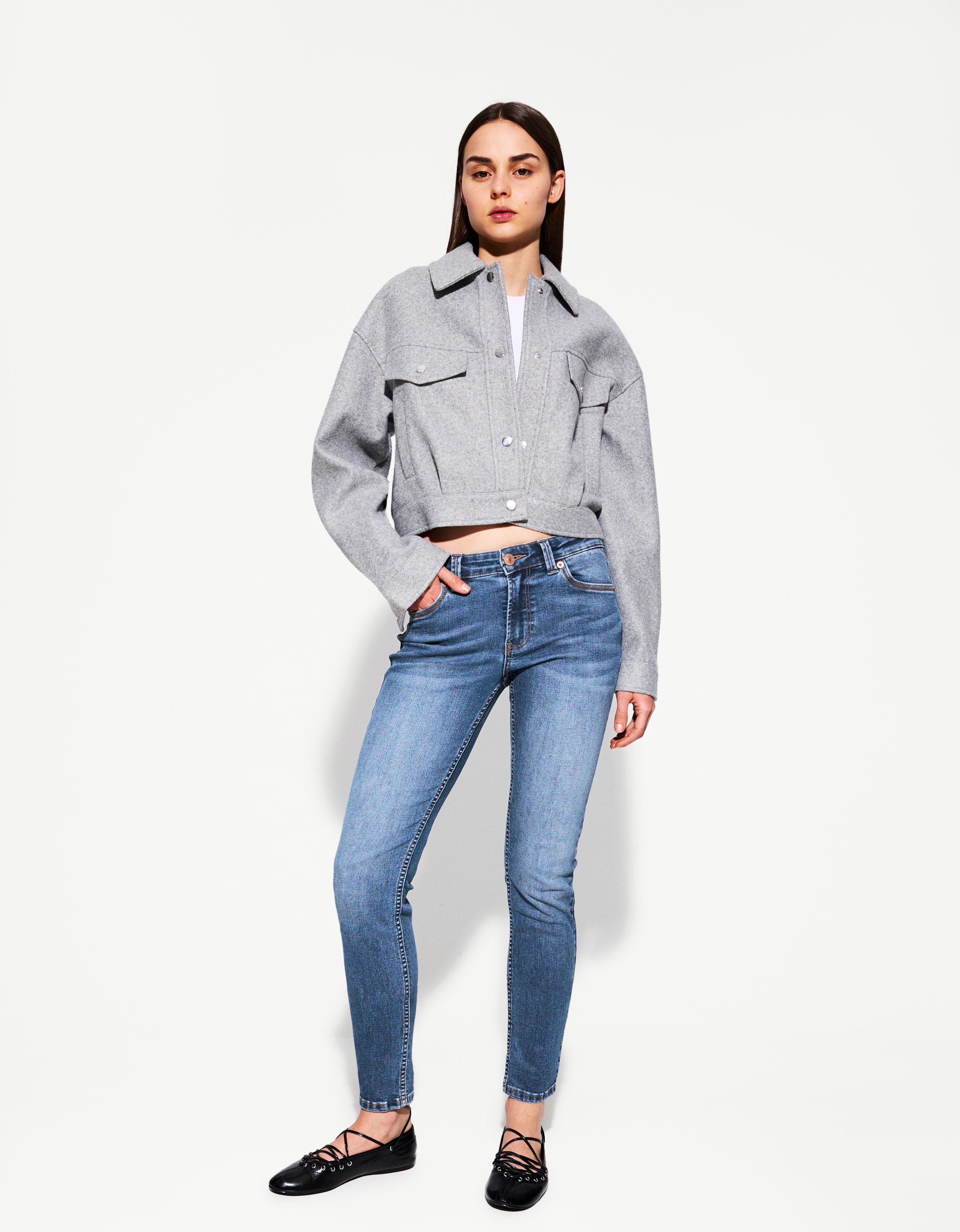 Bershka Skinny-Jeans Mit Tiefem Bund Damen 36 Blau