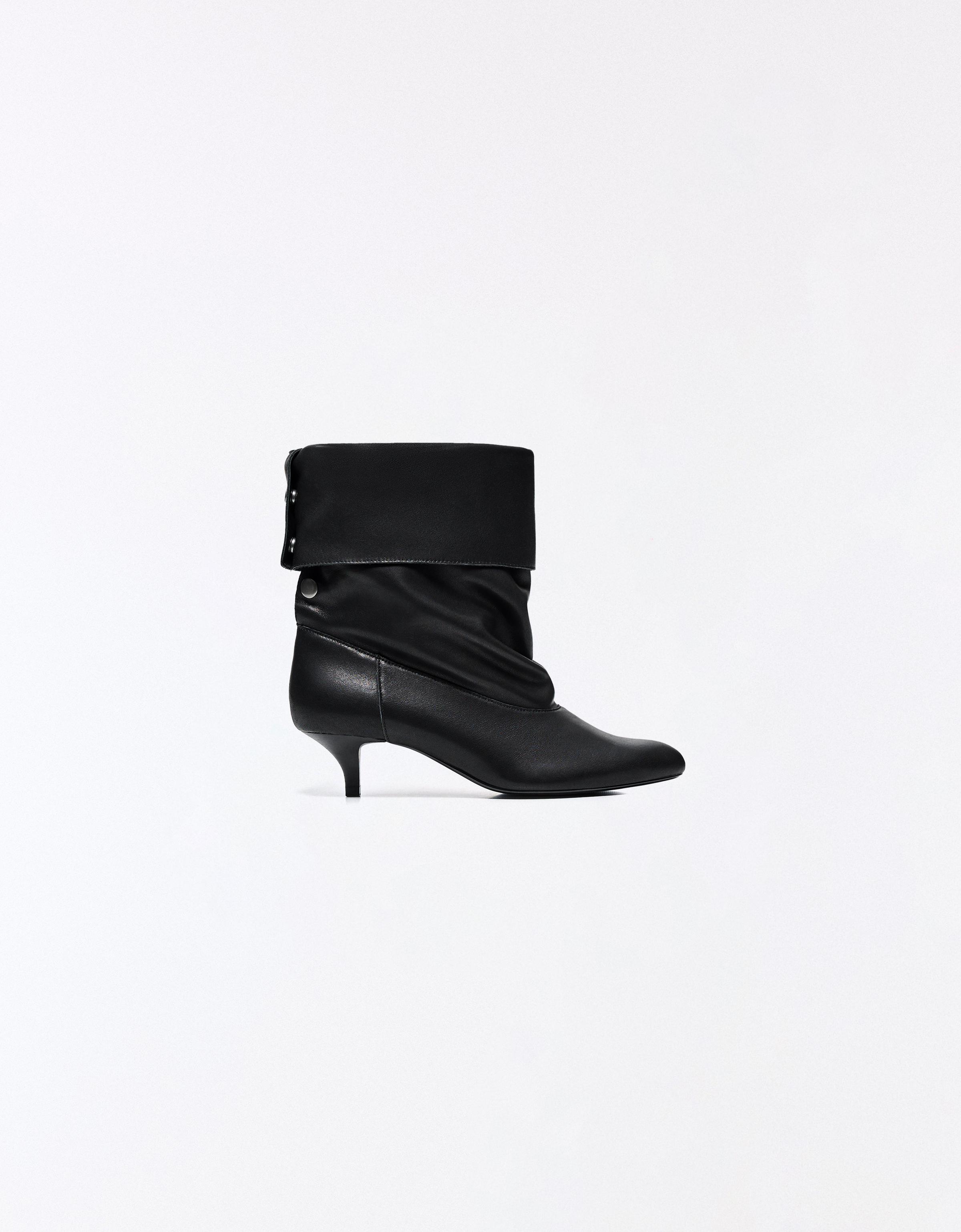 LEATHER HEEL ANKLE BOOTS — BLACK