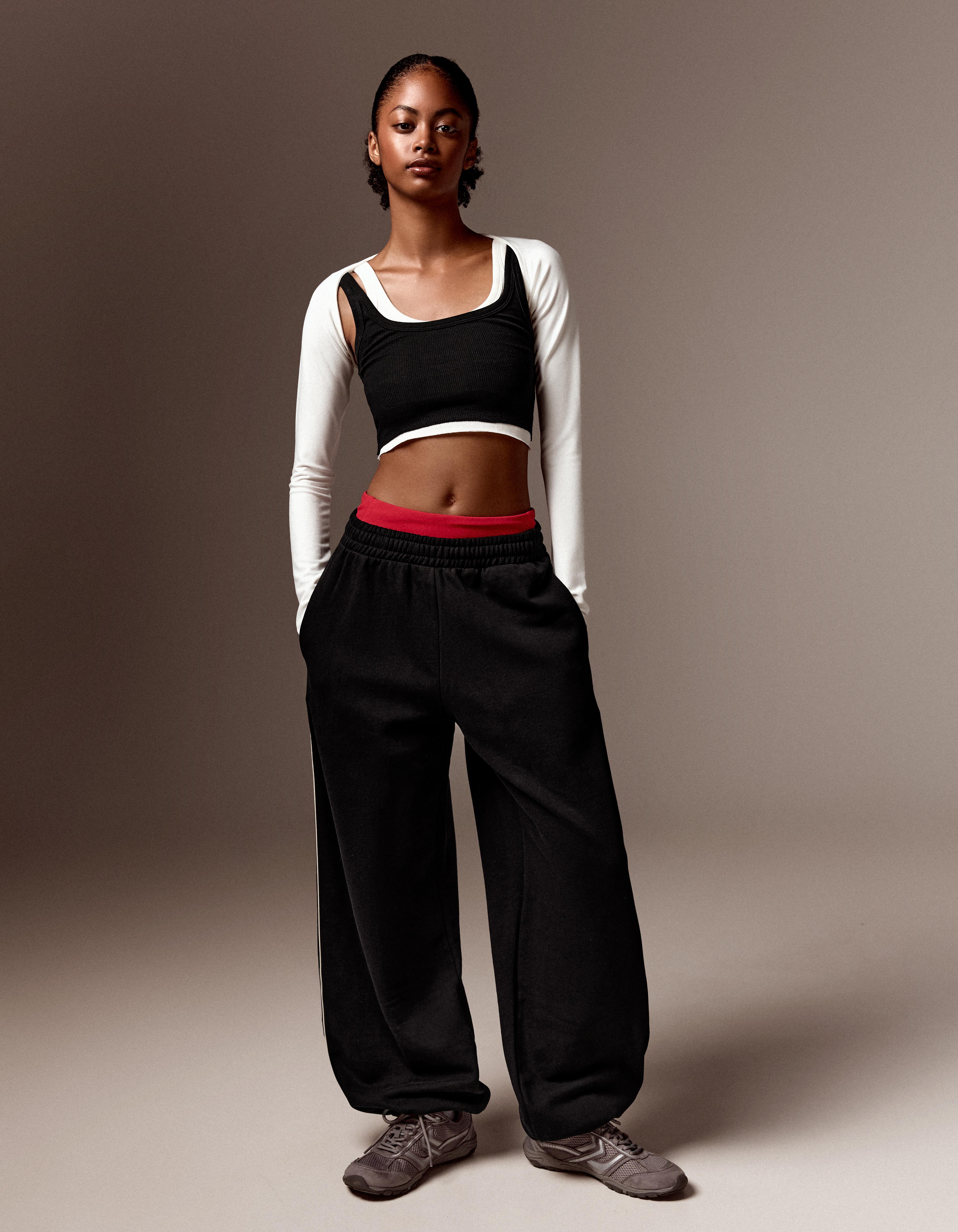 Dancer plush joggers — Black