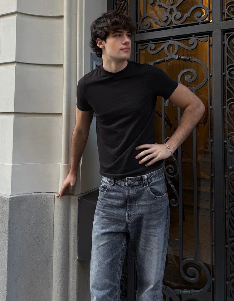 Kısa kollu katlamalı tişört