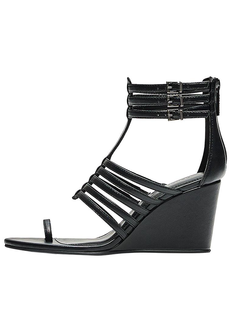 MULTI-STRAP WEDGE SANDALS — BLACK