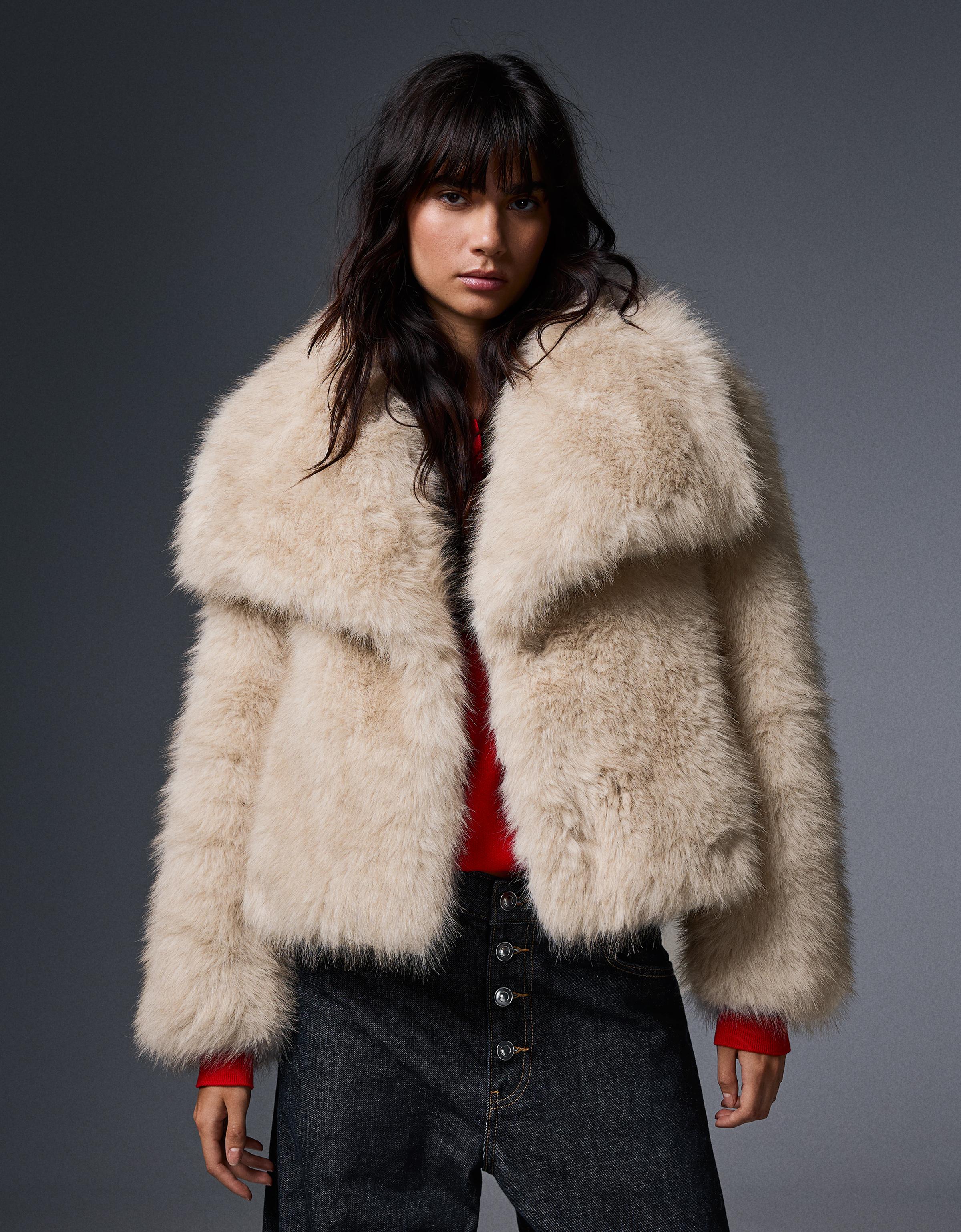 Furry jacket with lapel — Cream