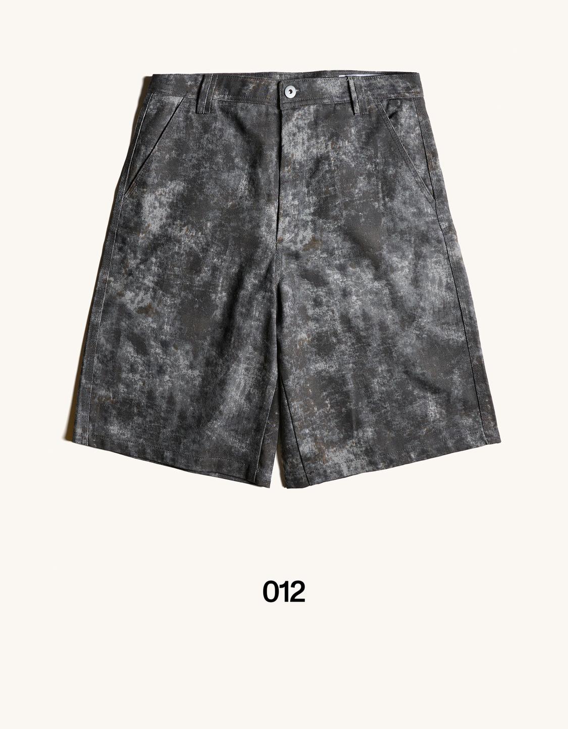 Printed Bermuda shorts
