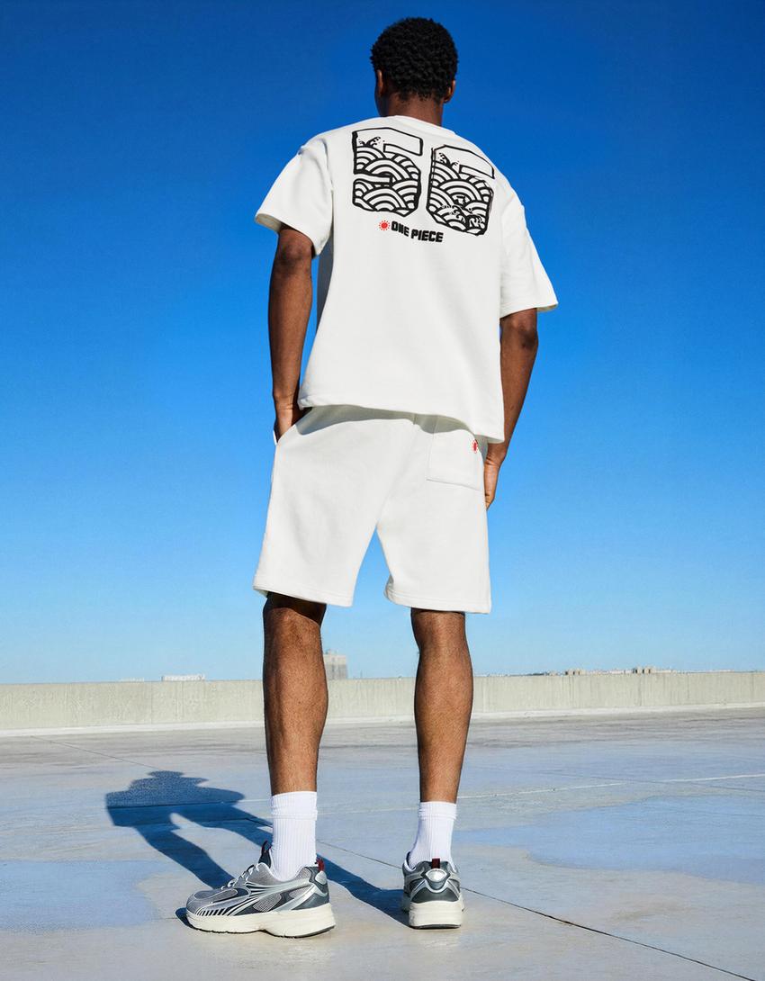 T-shirt One Piece molleton manches courtes imprimé-Blanc cassé