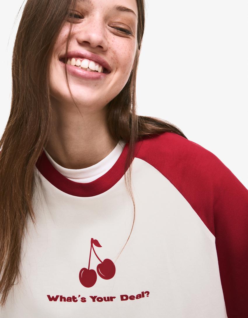 Kortärmad t-shirt med tryck-Röd