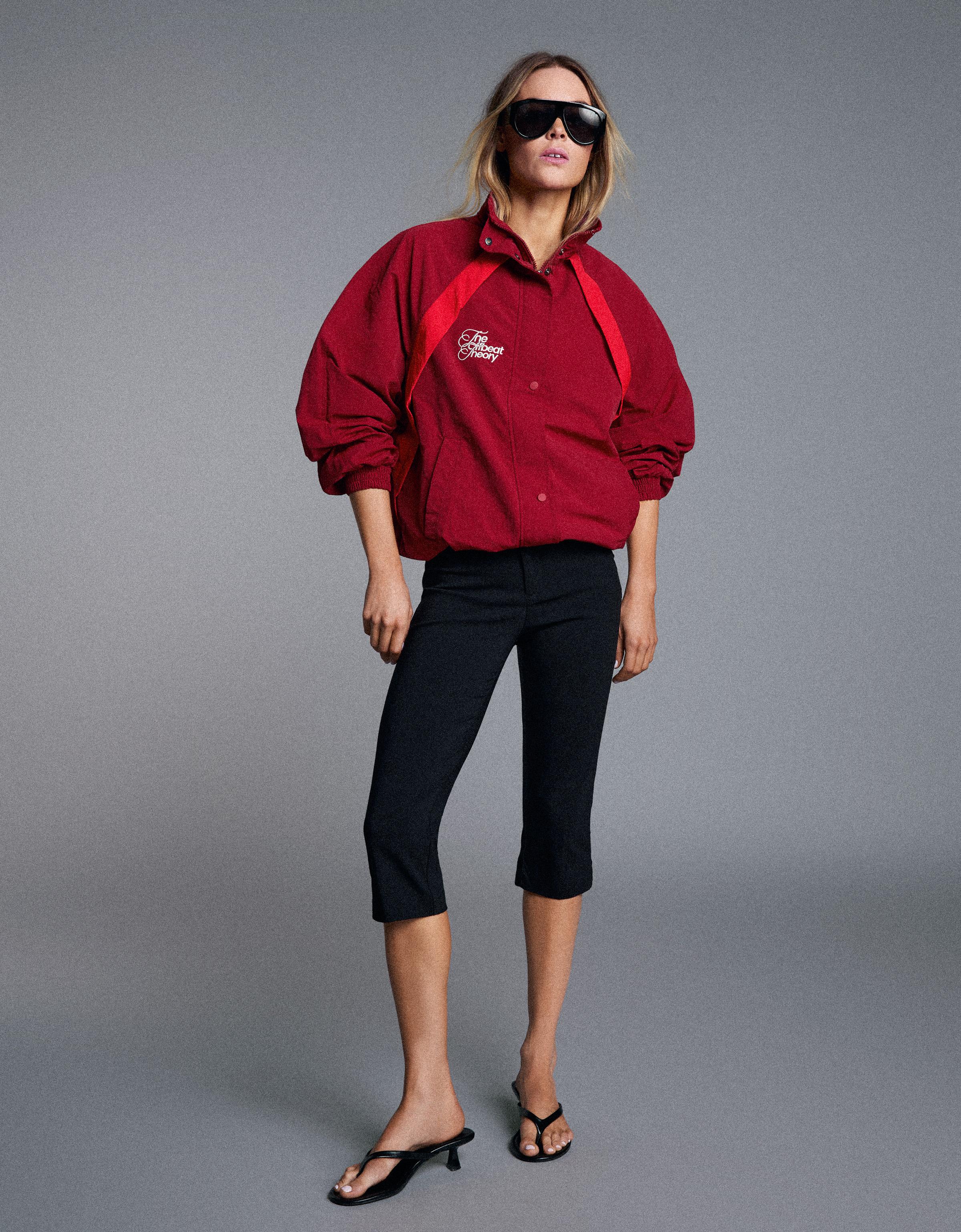 Bershka Cazadora Ligera Bordados Mujer L Burdeos