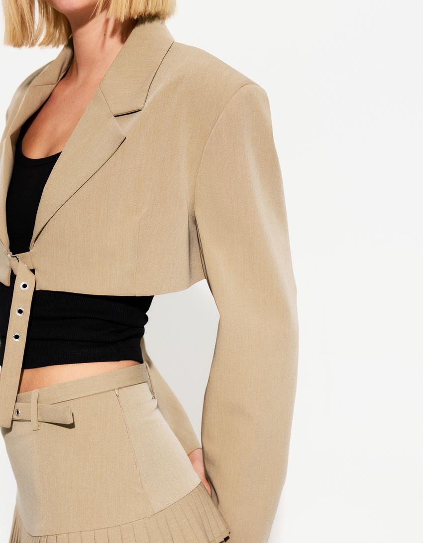 Cropped blazer