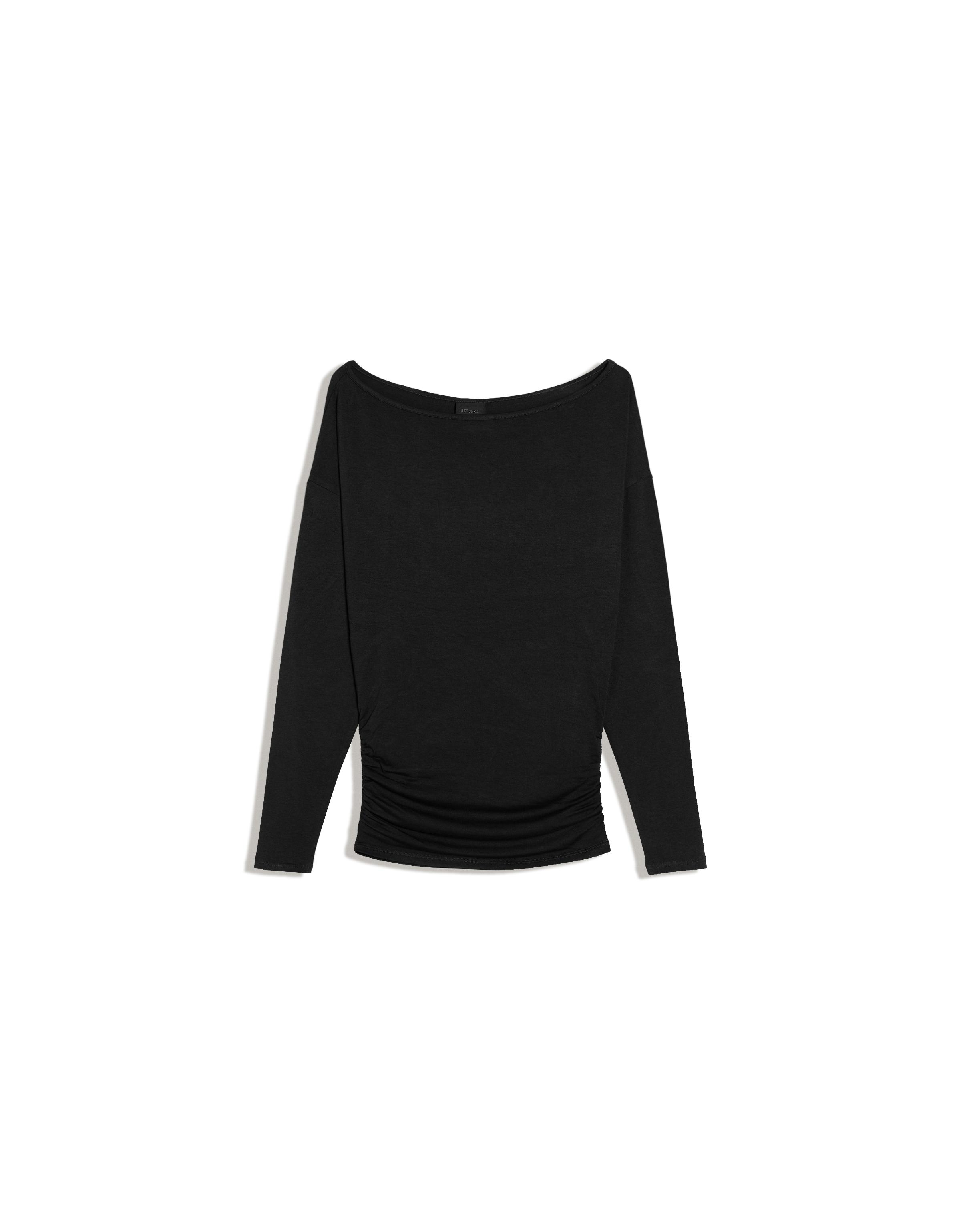Asymmetric neck long-sleeved T-shirt — Black