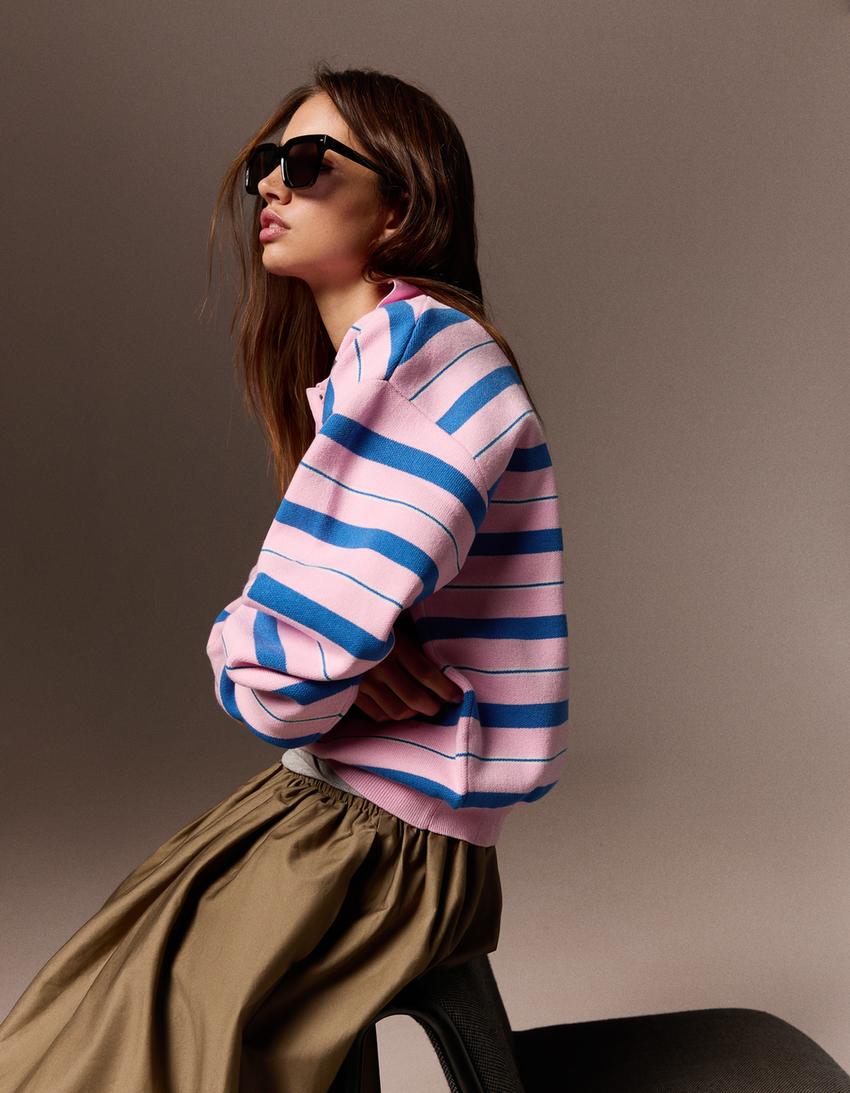 Sweter oversize z kołnierzykiem typu polo-Różowy