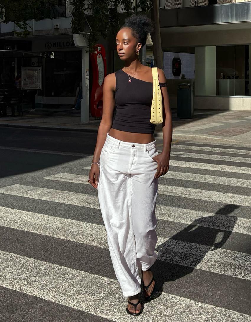 Weite Jeans mit Puffärmeln und tiefer Taille-Rohweiß