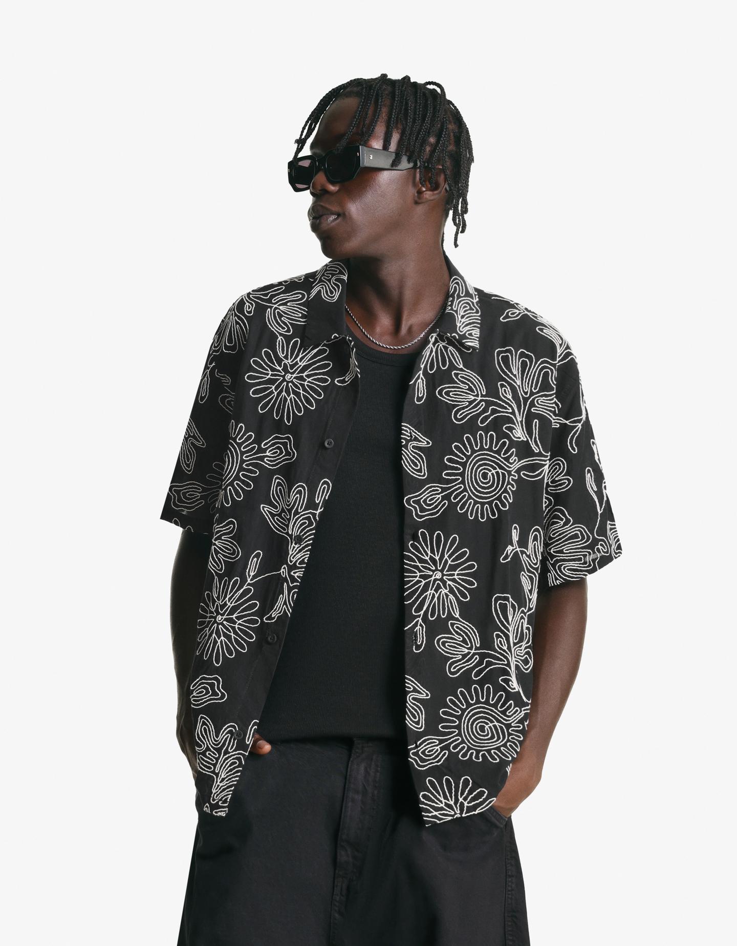 Bershka Camisa Manga Corta Bordado Hombre Xl Negro
