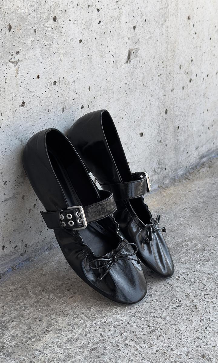 Bershka レディース　オーバーサイズ　S Women's Clothing, Footwear and Accessories | BERSHKA