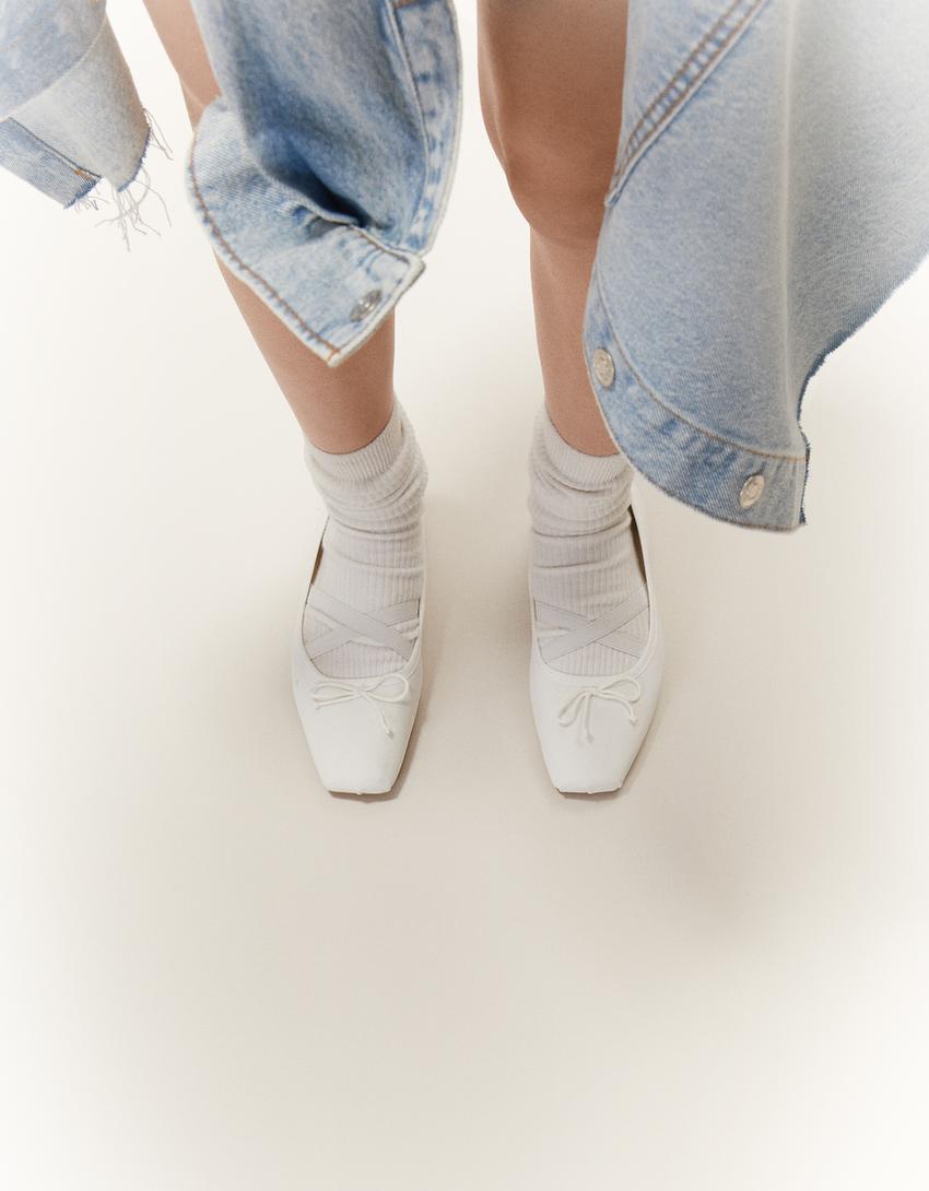 حذاء باليرينا بمقدمة مربعة-أبيض-2