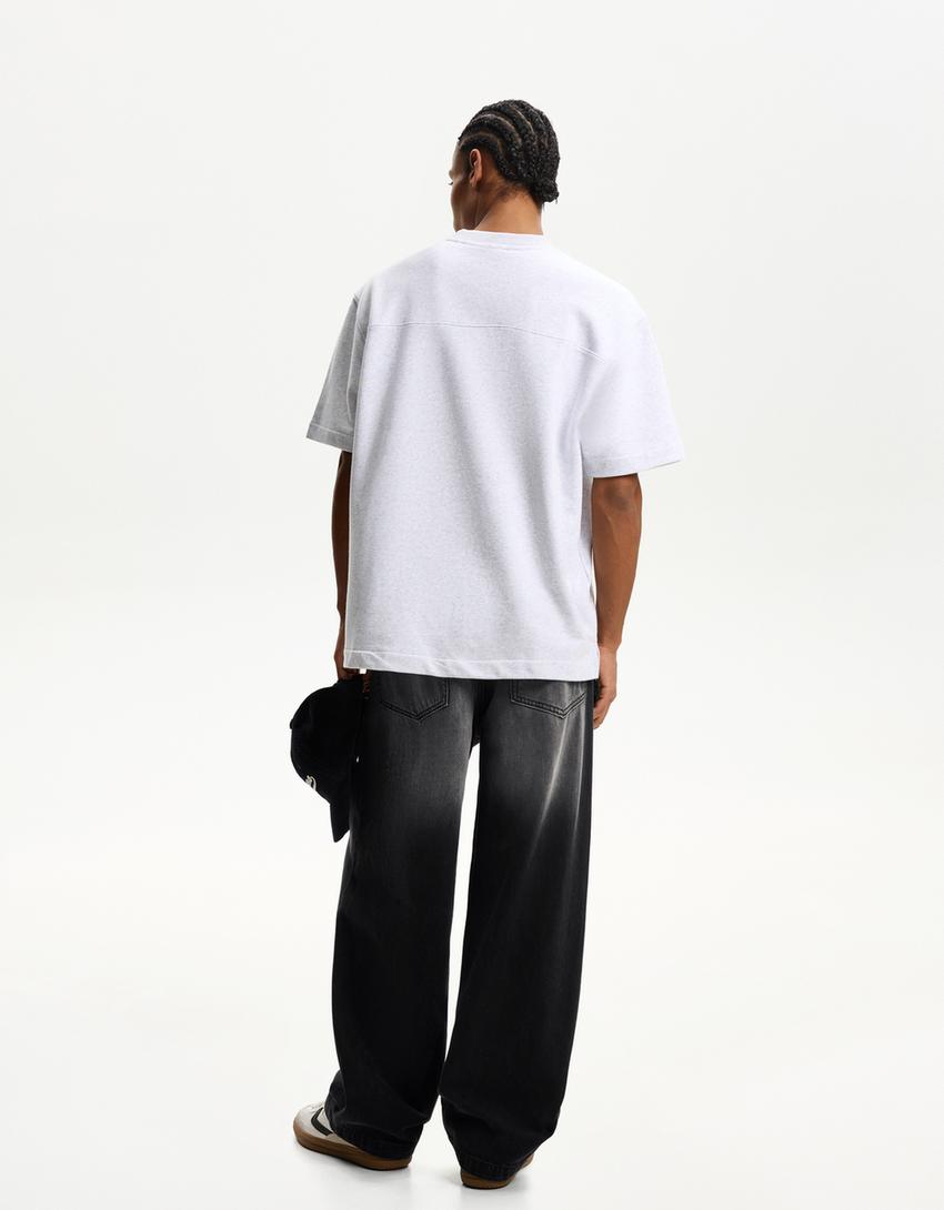 جينز فضفاض سوبر-أسود