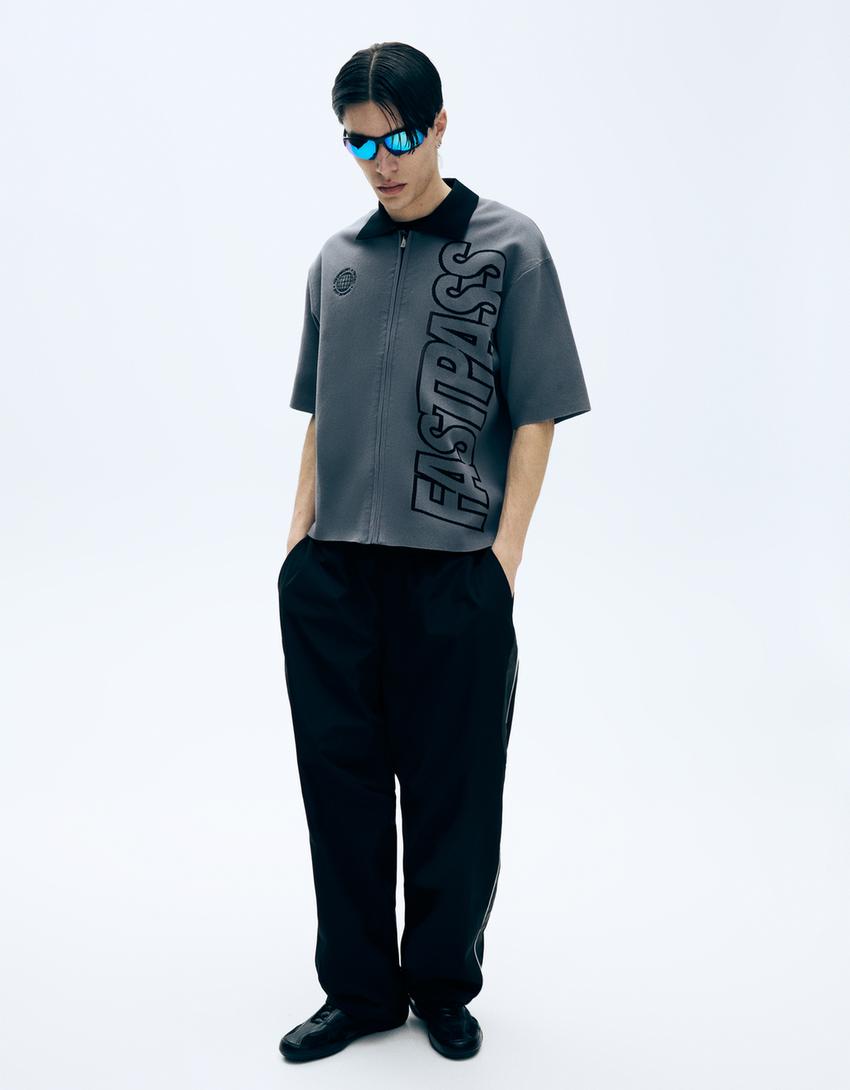 Printed short sleeve boxy fit shirt with zip-Dark grey-3