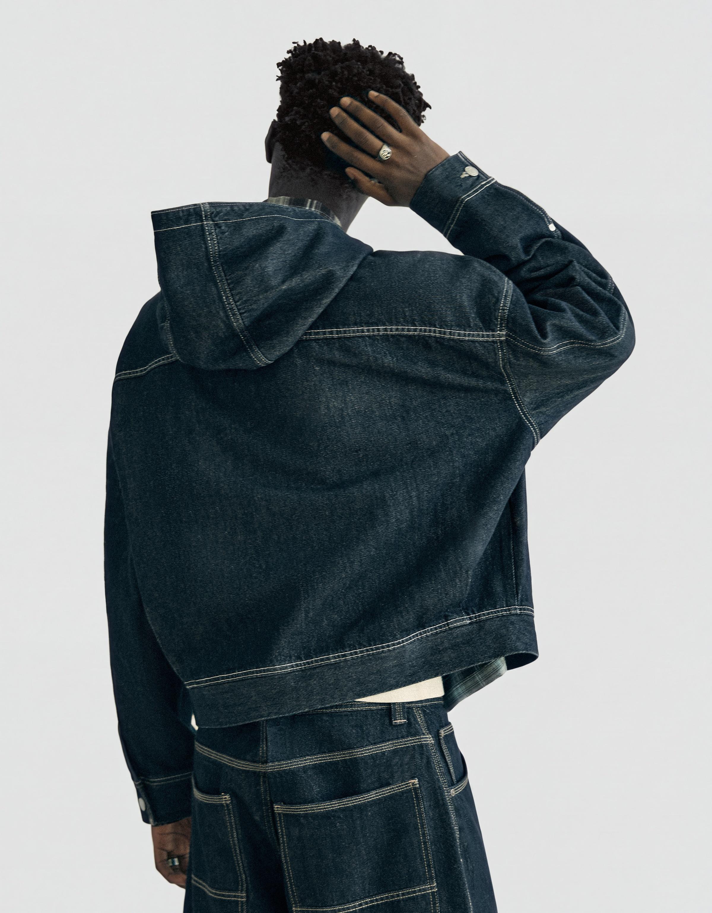 Denim jacket with hood and clasps — Navy