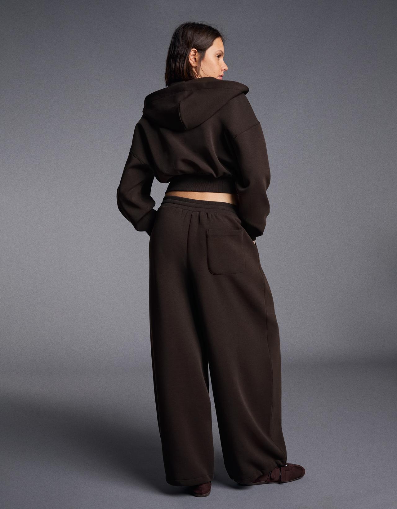 Zip-up hooded sweatshirt with sash — Brown