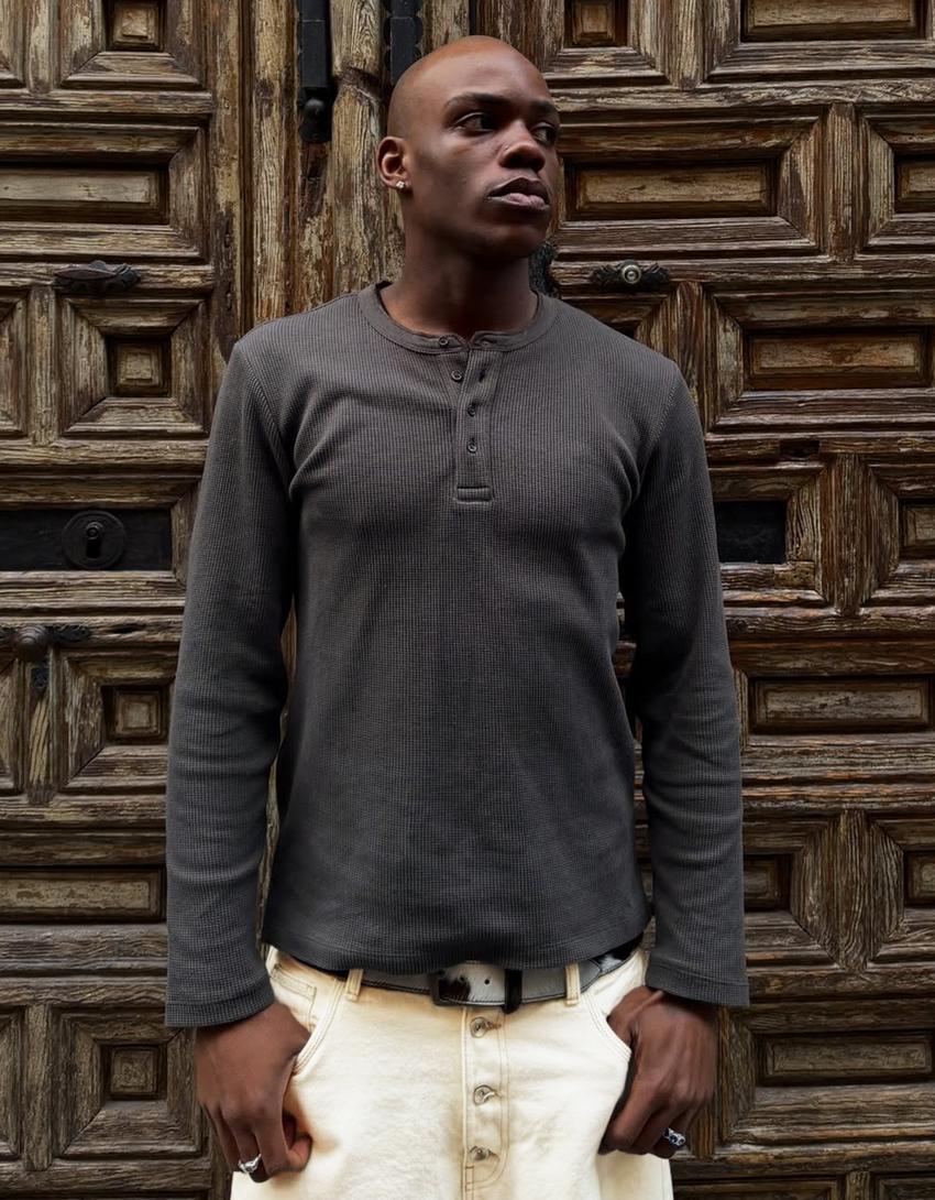 Henley krekliņš ar garām piedurknēm slim fit-Tumši pelēks