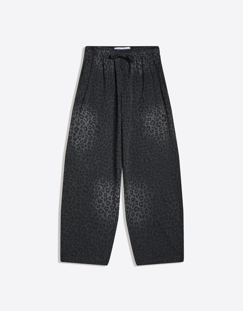 Sweatshirt and trousers set-Sweatshirt and trousers set