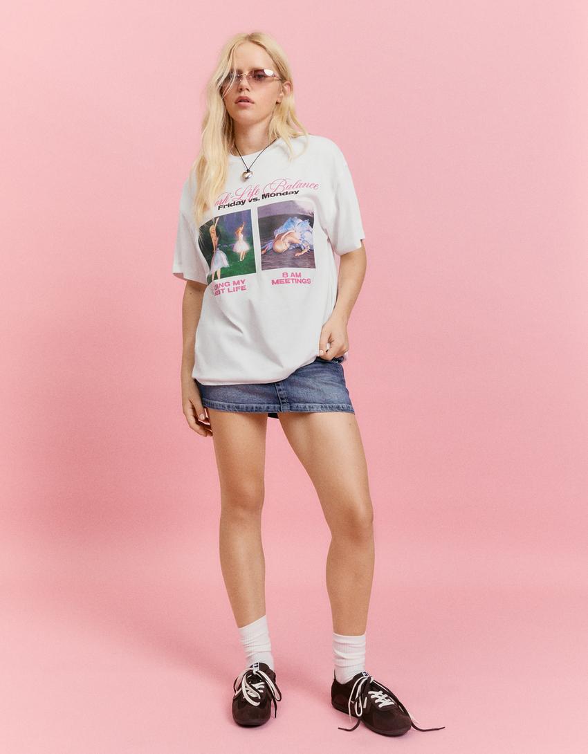 Oversize tričko s potiskem BARBIE a krátkými rukávy-Krémová