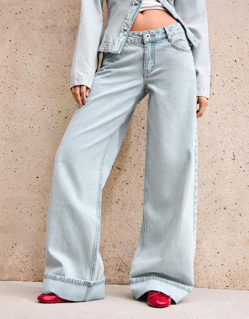 Wide-leg jeans with turn-up hems-Light blue