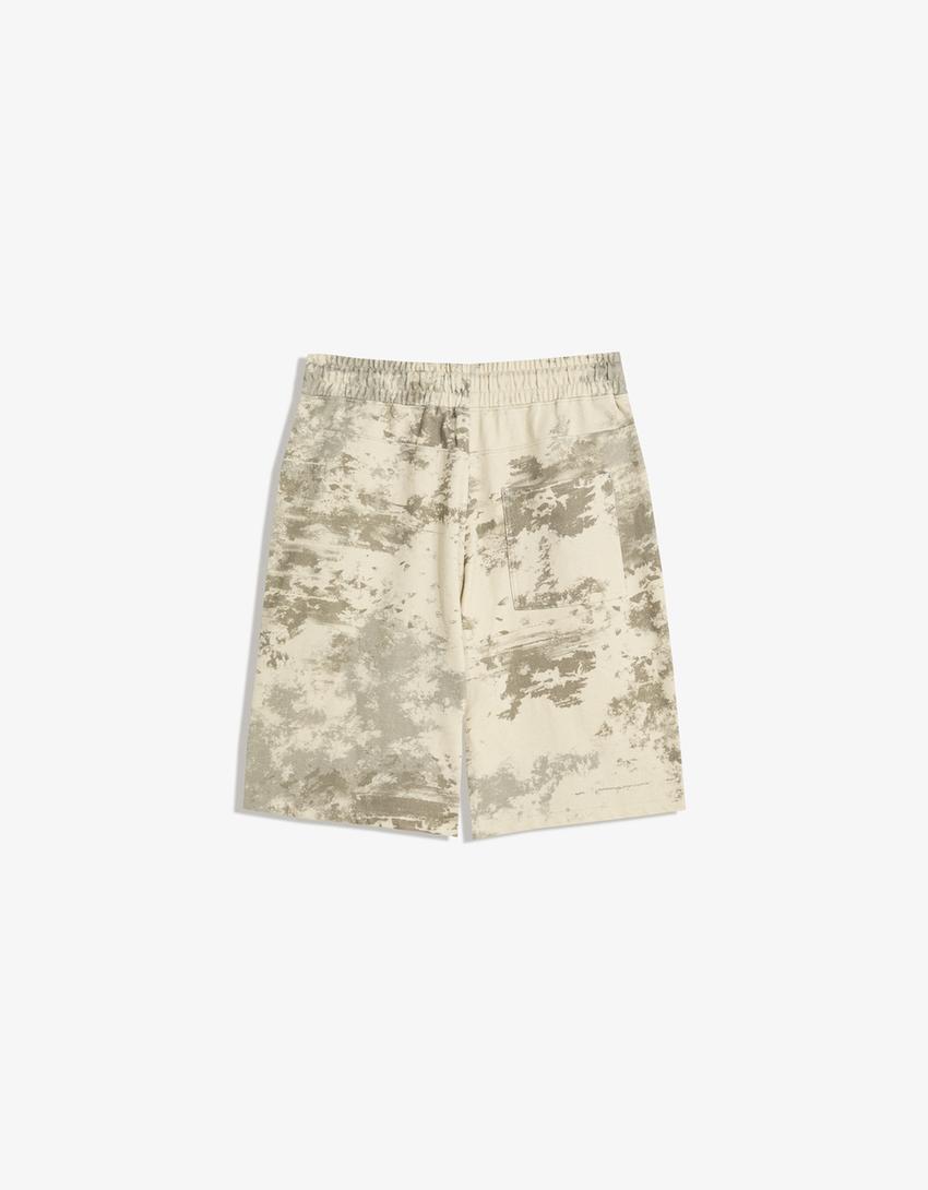 Oversize printed Bermuda shorts-Green