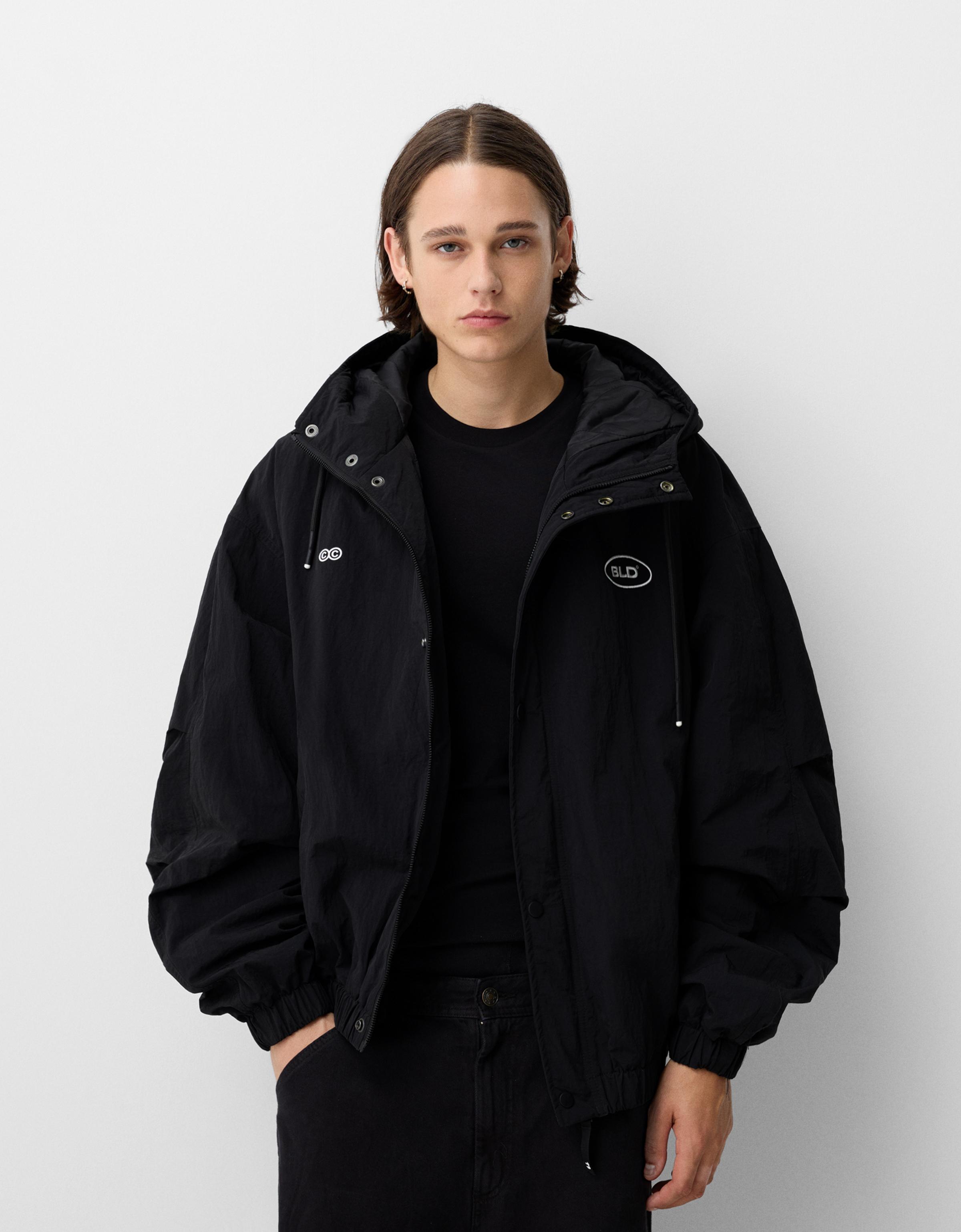 Bershka Steppjacke Aus Funktionsstoff Mit Kapuze Herren M Schwarz