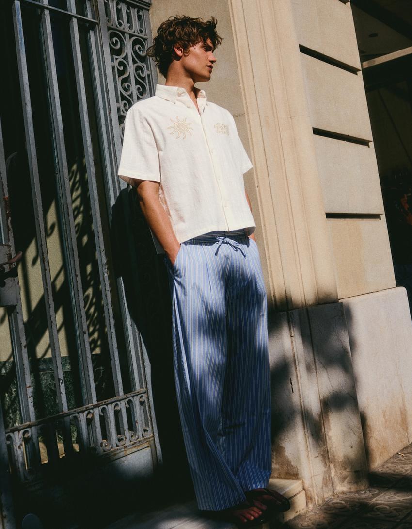 Camisa manga corta boxy fit bordada-Blanco