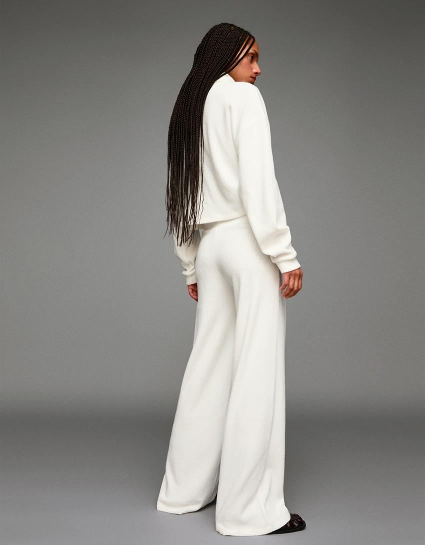 Set: Rippstrick-Jersey und Hose mit Weitem Bein-Set: Rippstrick-Jersey und Hose mit Weitem Bein