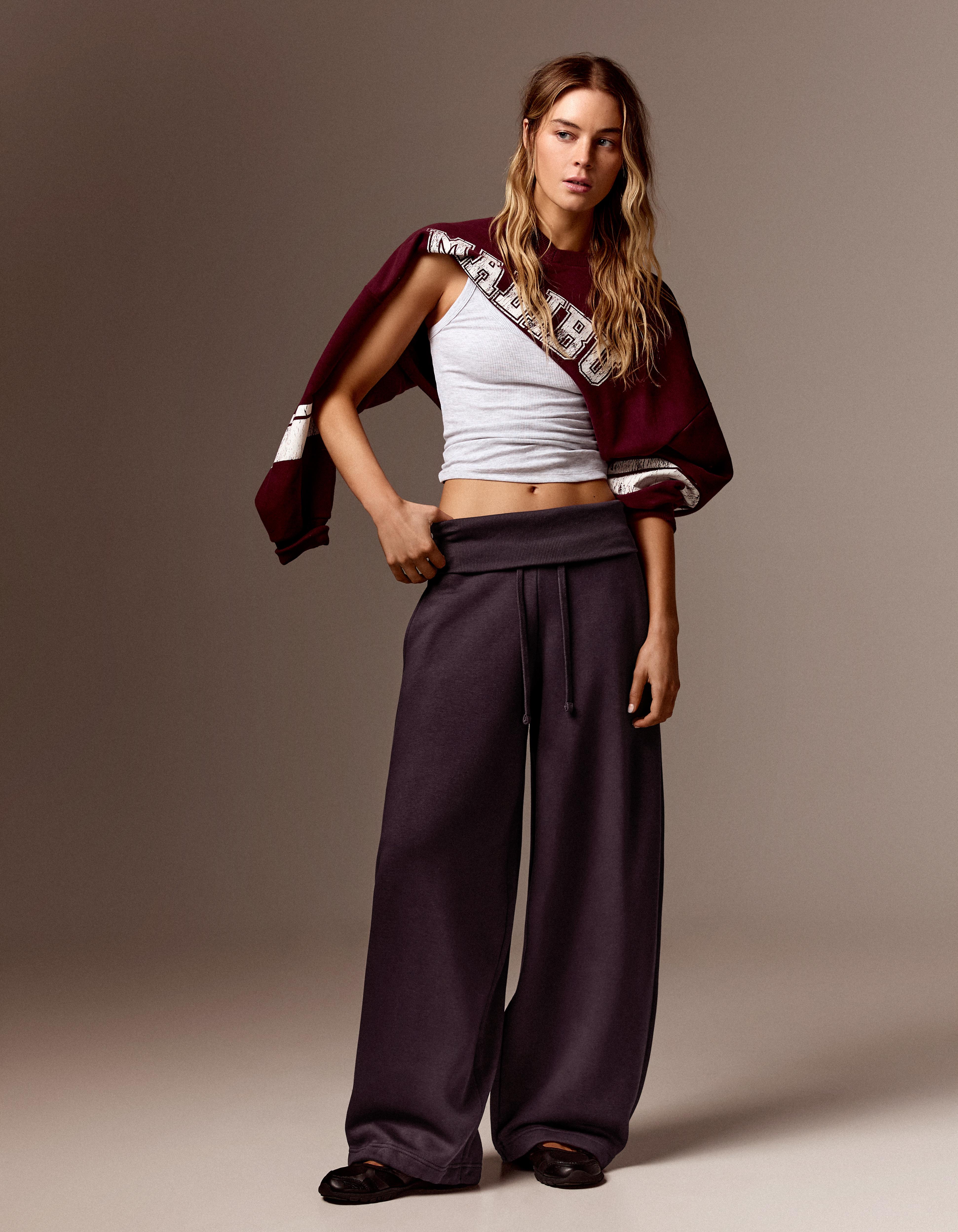 Barrel-leg jersey trousers with fold-over waist — Violet