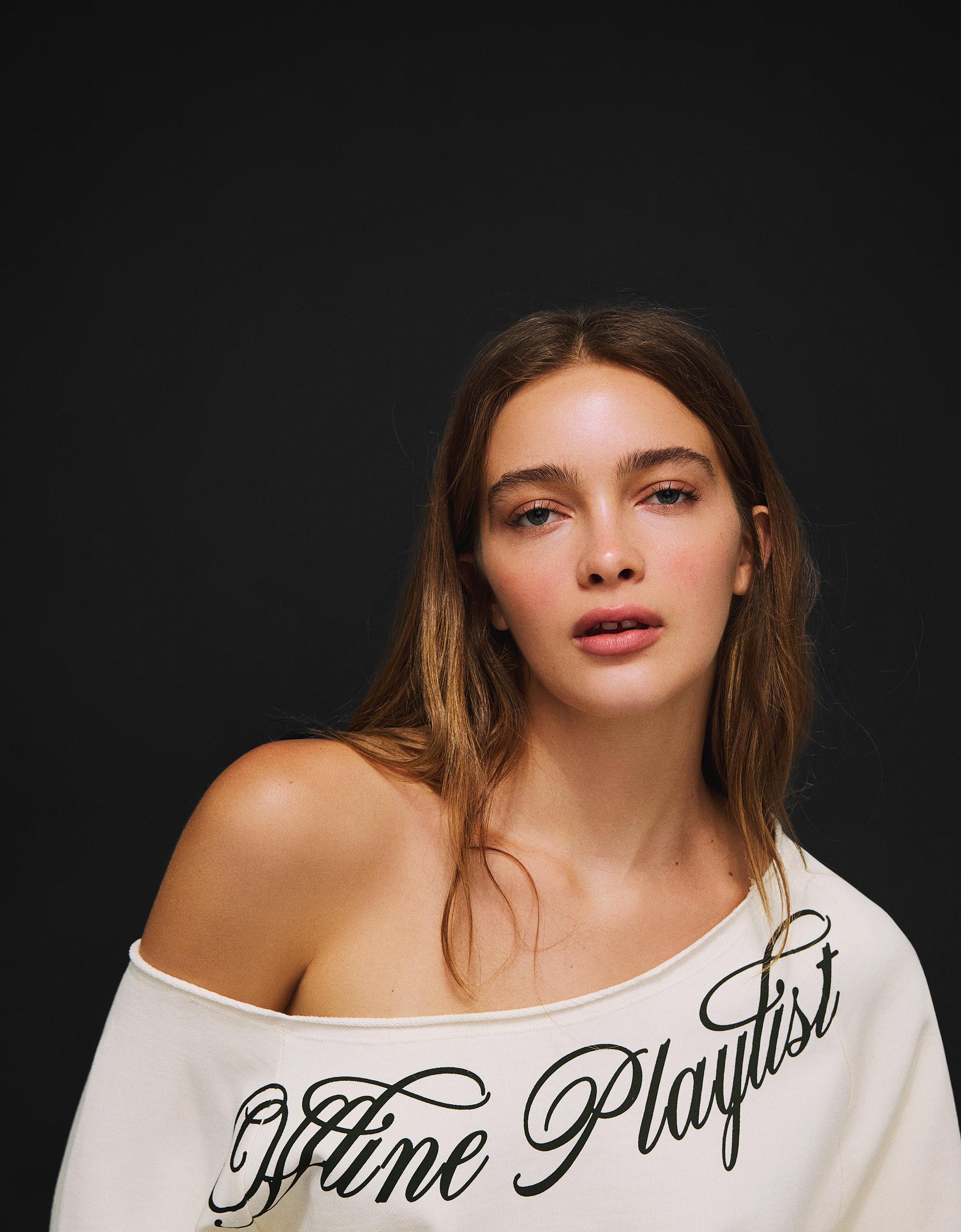 Asimetrik baskılı sweatshirt