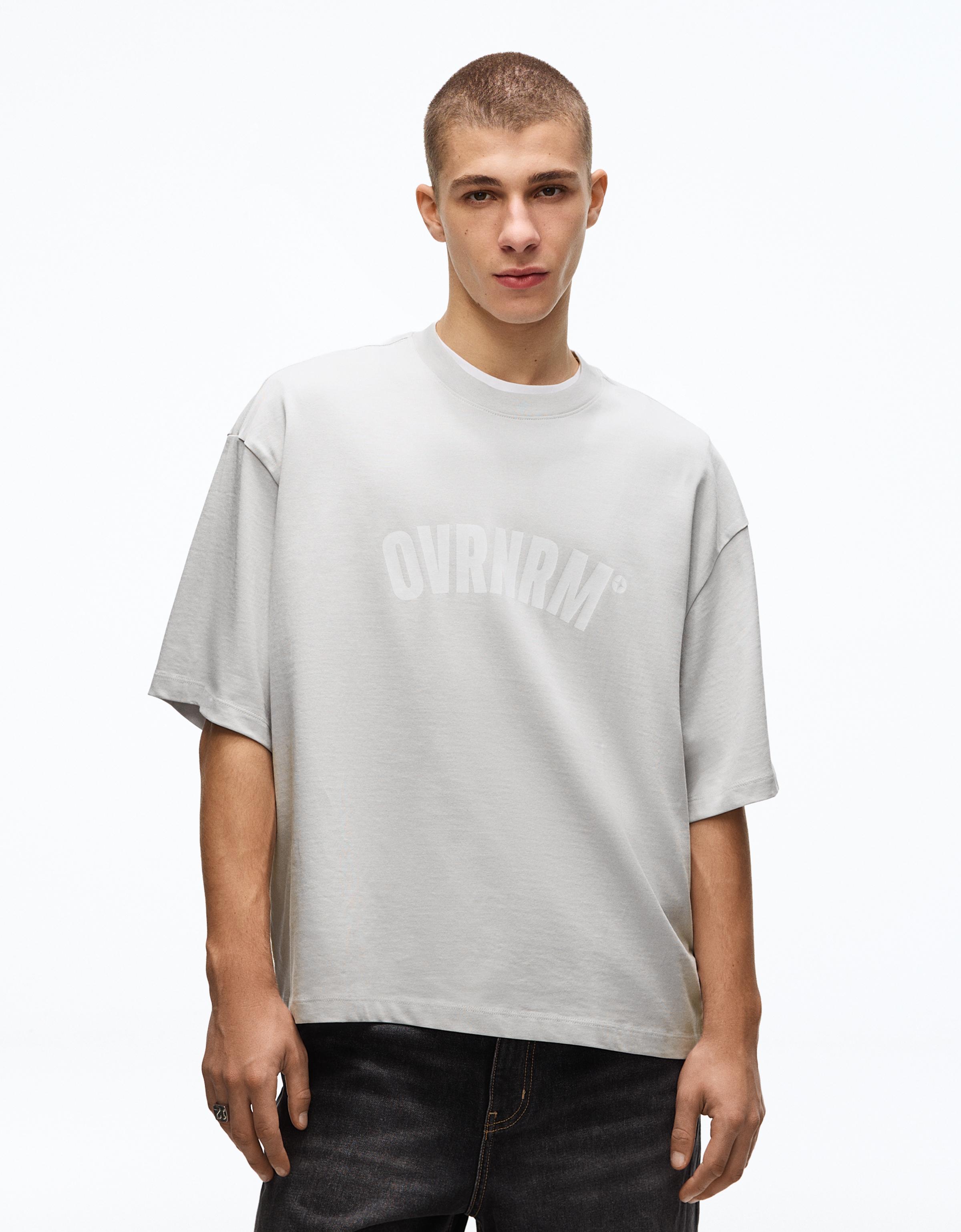 Bershka T-Shirt Mit Kurzen Ärmeln Und Print Herren S Steinfarbe