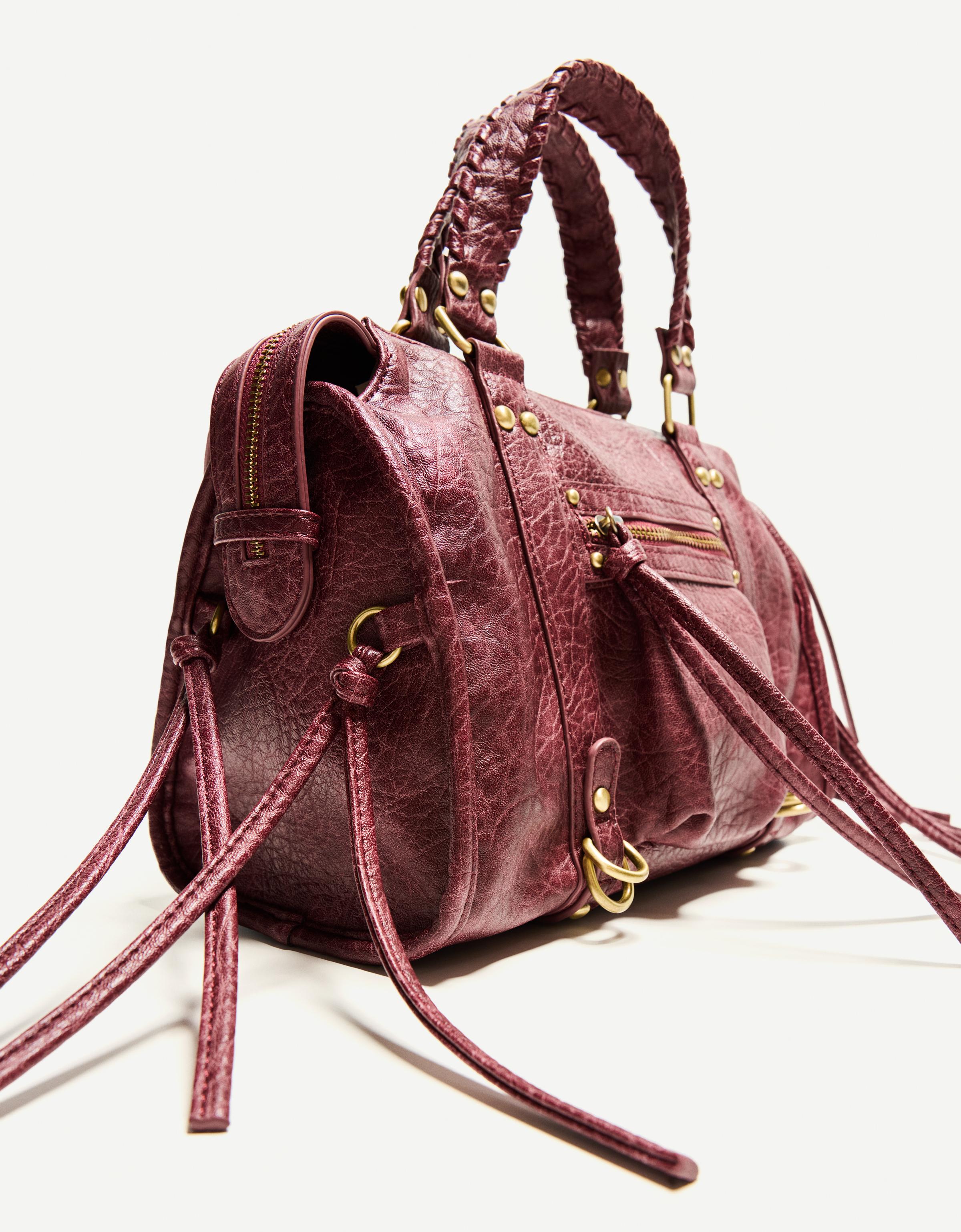 ★送料関税込み【BERSHKA】Worn-effect bowling bag with straps Worn-effect bowling bag with straps - Women | Bershka