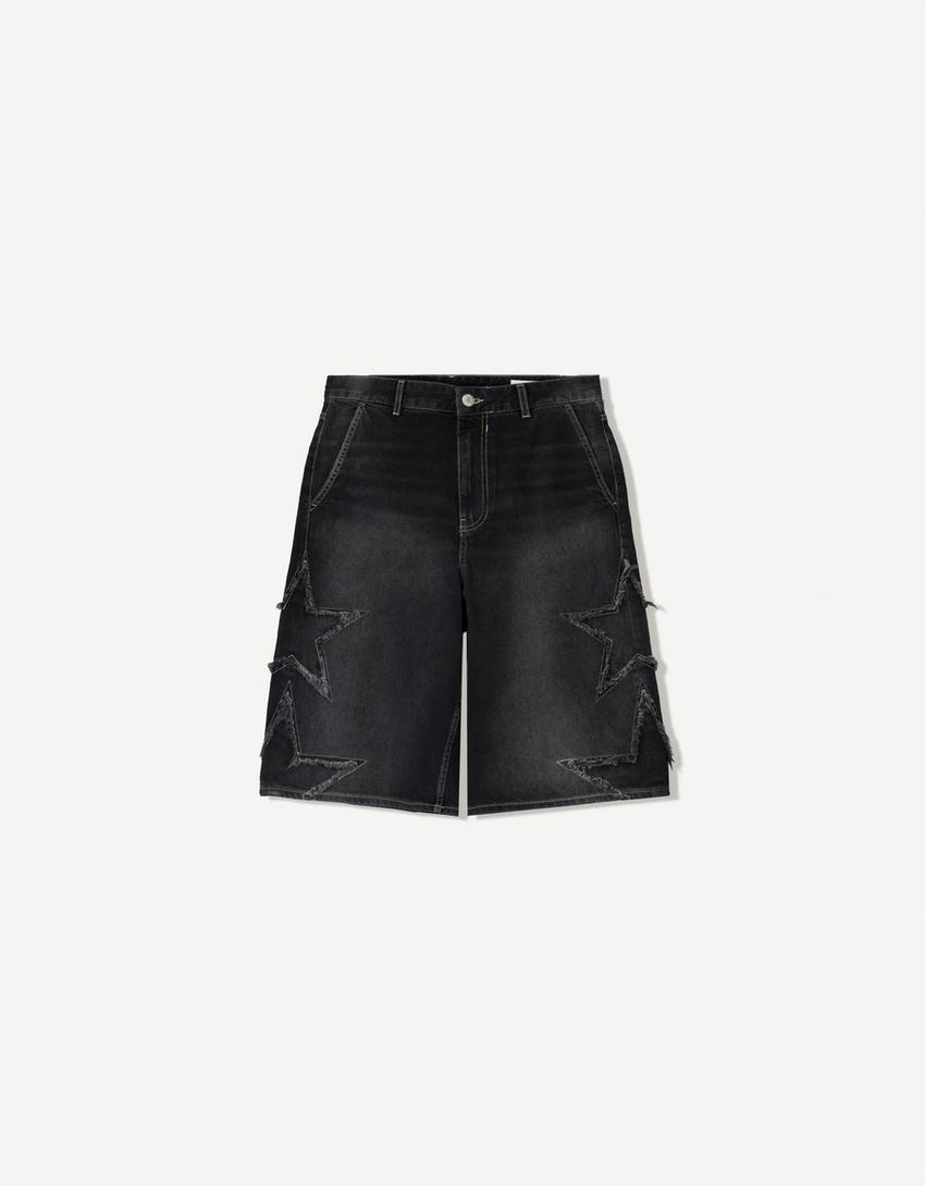 Baggy Bermuda shorts with patches