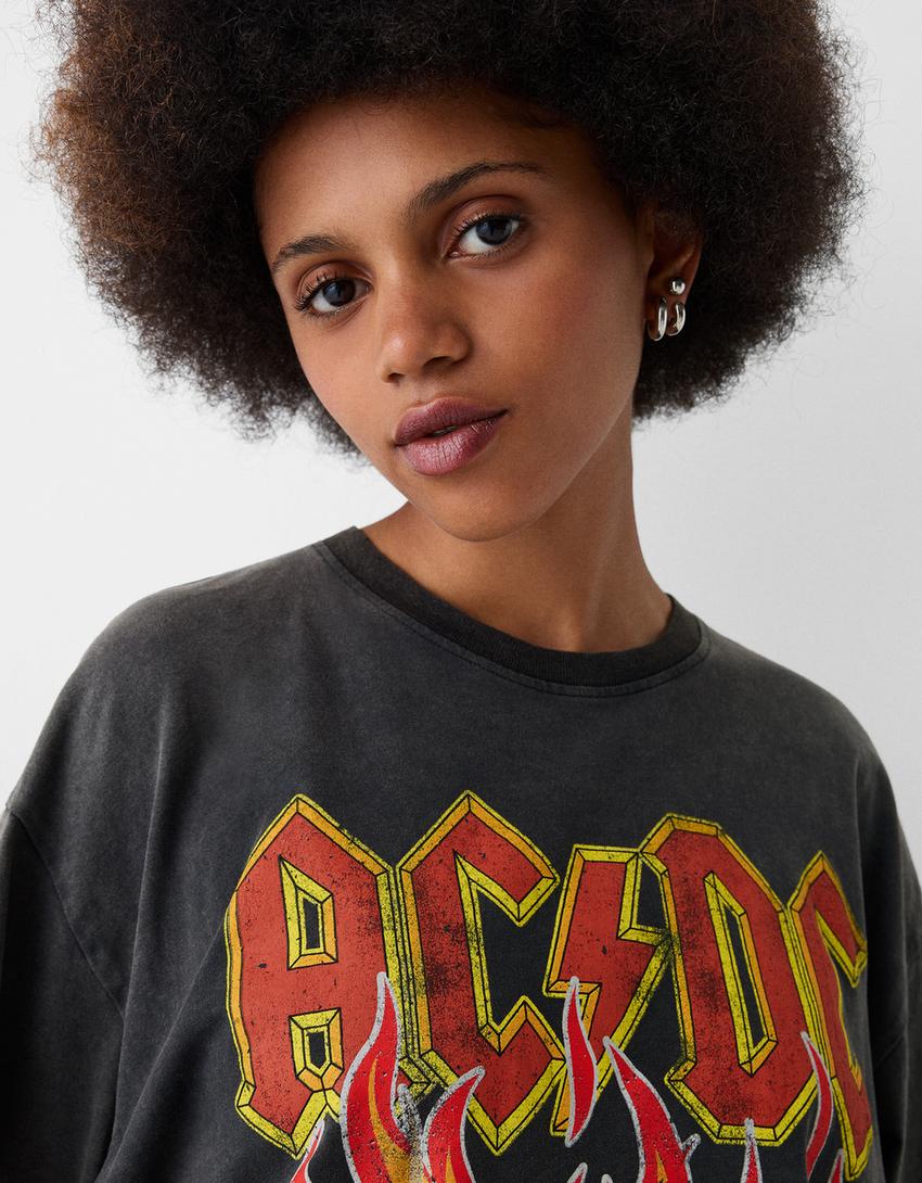Short sleeve AC/DC print T-shirt - BSK Teen | Bershka