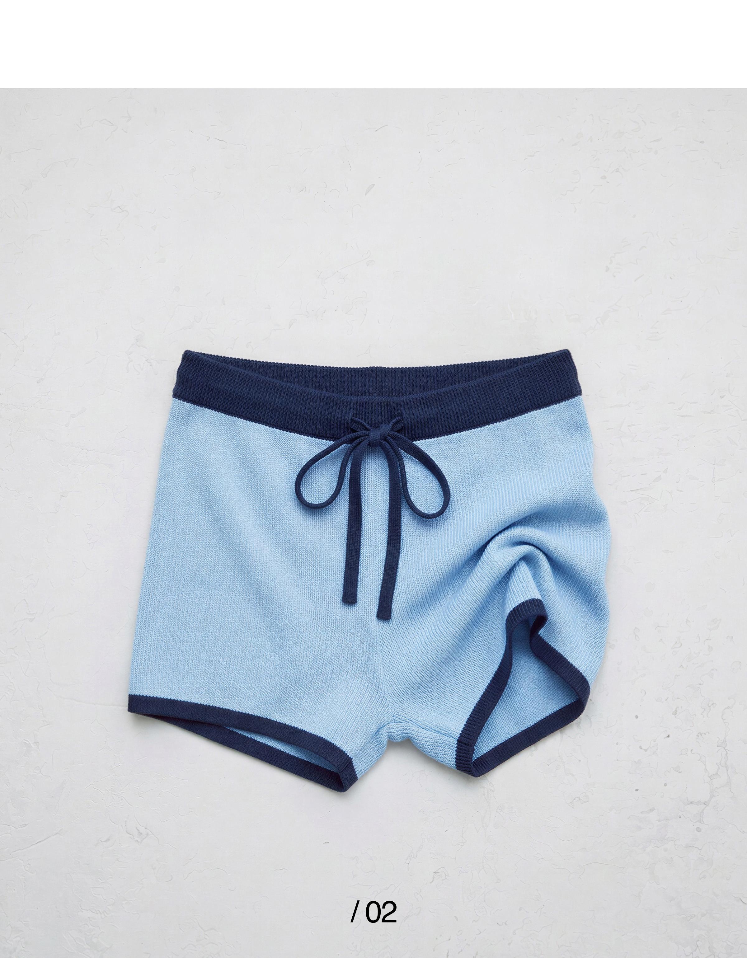 Contrast knit shorts — Light blue