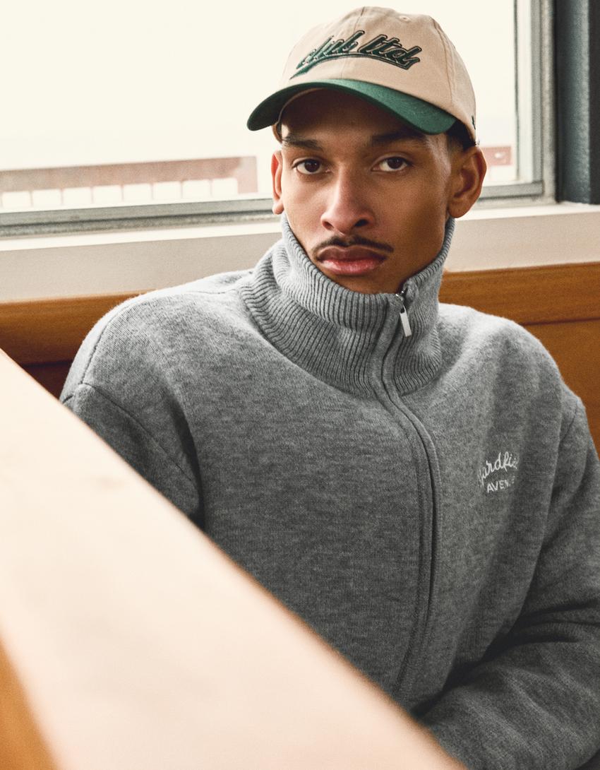 Embroidered zip-up jacket-Grey