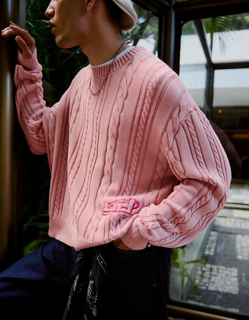 Cable-knit crew neck sweater-Pink