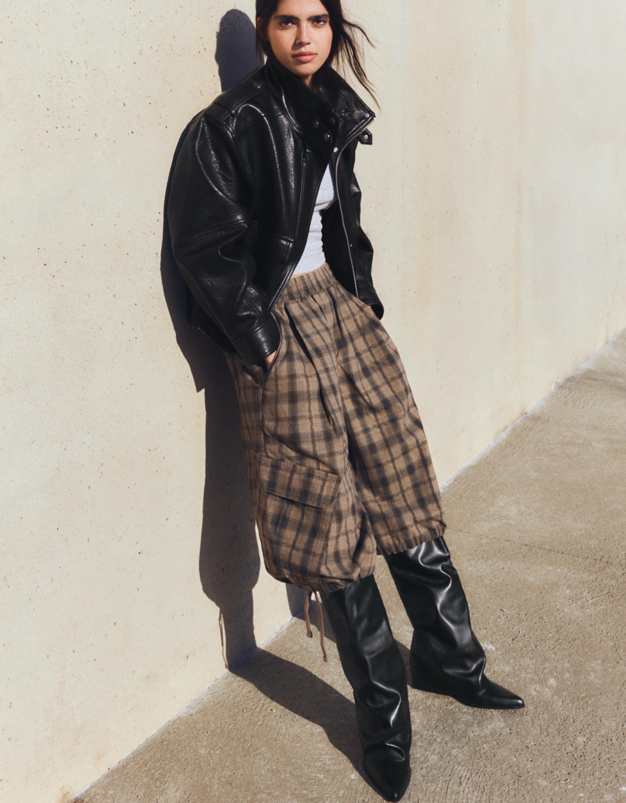 TROUSER HEEL BOOTS — BLACK