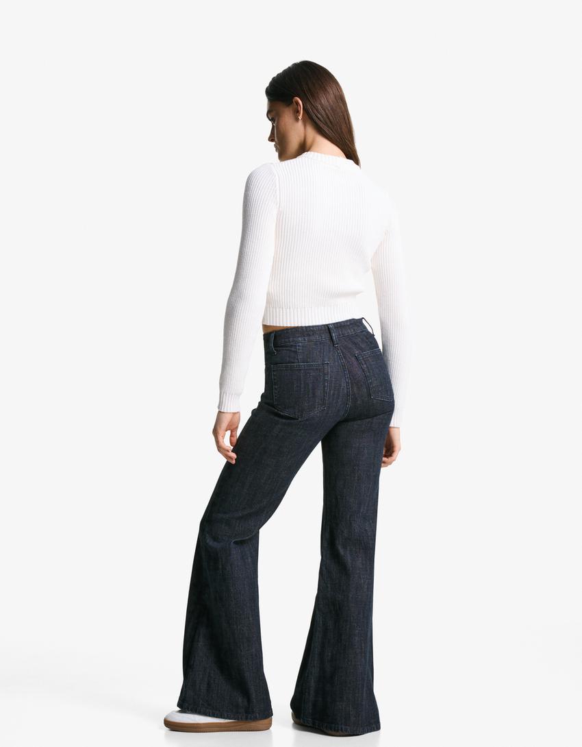 Utsvängda komfortjeans med fickor-Marin-1