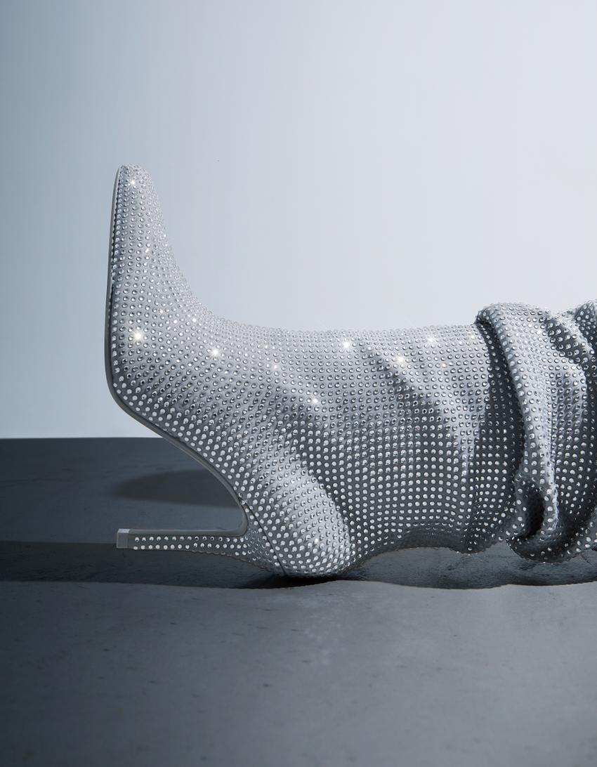 بوت لامع بكعب رفيع-فضي-3