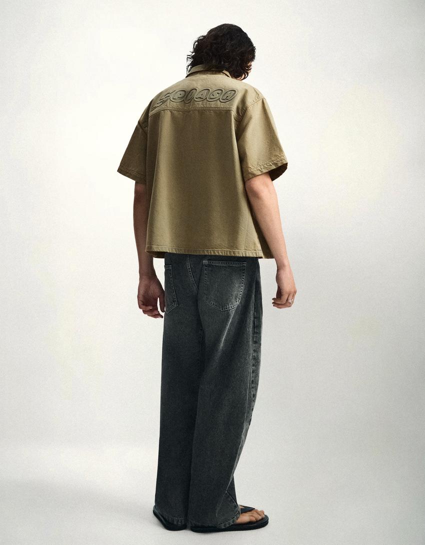 Camisa manga corta boxy relieve-Kaki
