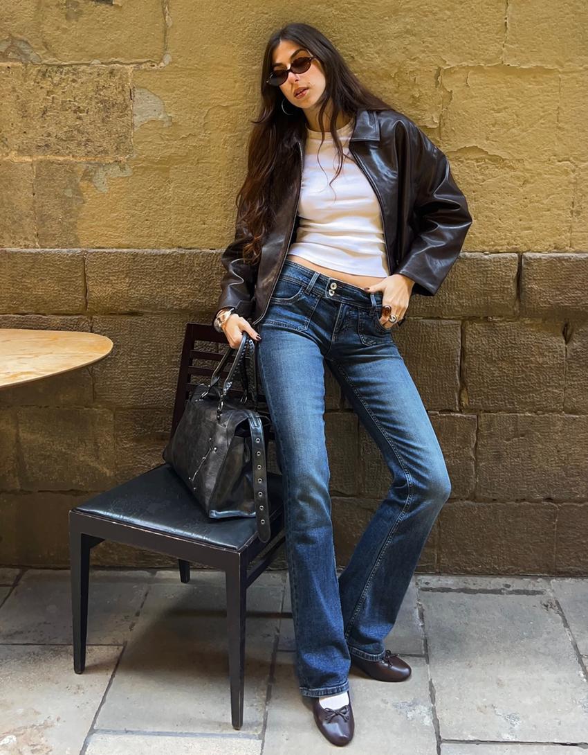 Bootcut-Jeans mit tiefer Bund-Ausgewaschenes Blau