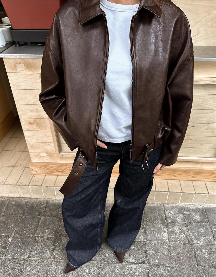 Jaket bomber dari kulit imitasi dengan sabuk-Cokelat