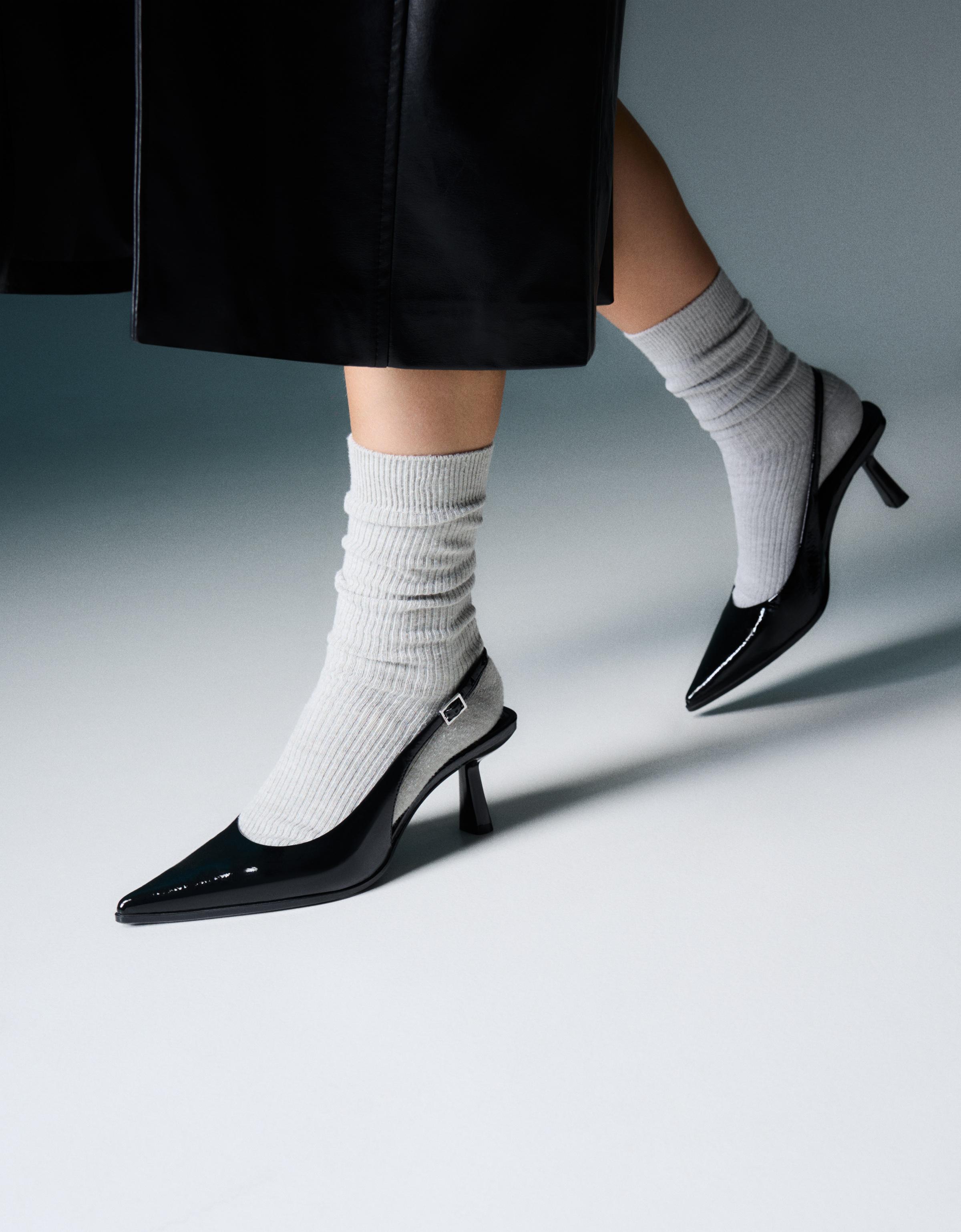 Backless kitten-heel shoes — BLACK