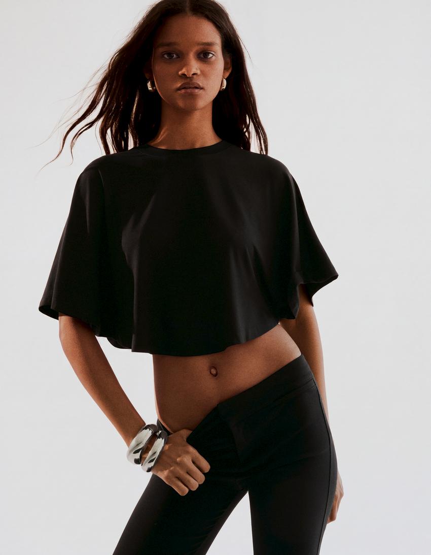 T-shirt oversize efeito capa-Preto